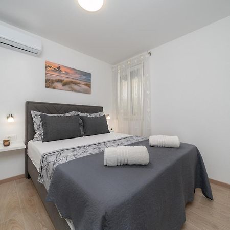 Apartmani Marivo Baška Voda Exteriör bild
