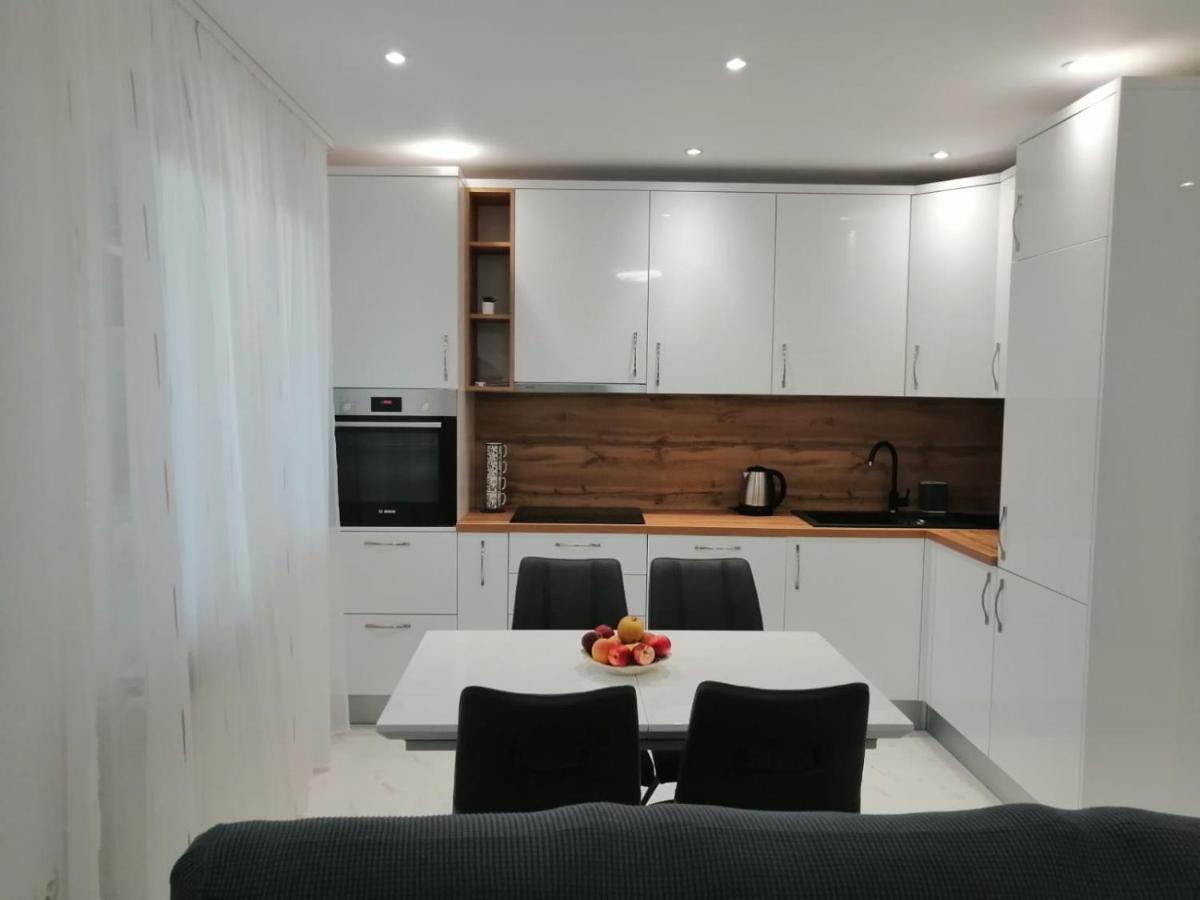 Apartmani Marivo Baška Voda Exteriör bild